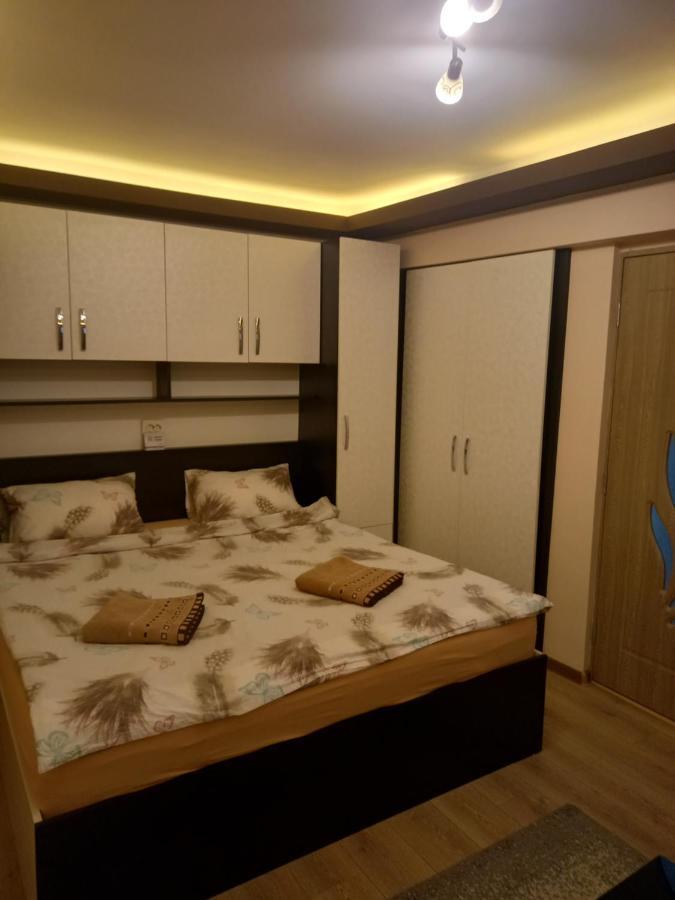 Apartament Garsoniera Natalia Sybin Zewnętrze zdjęcie