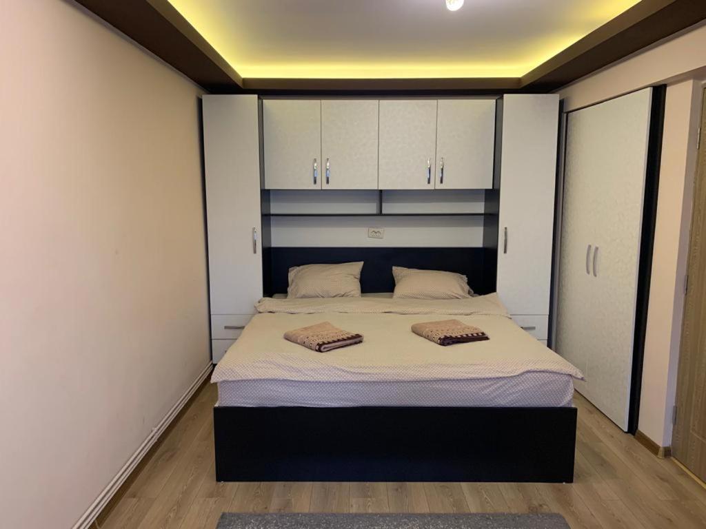Apartament Garsoniera Natalia Sybin Zewnętrze zdjęcie
